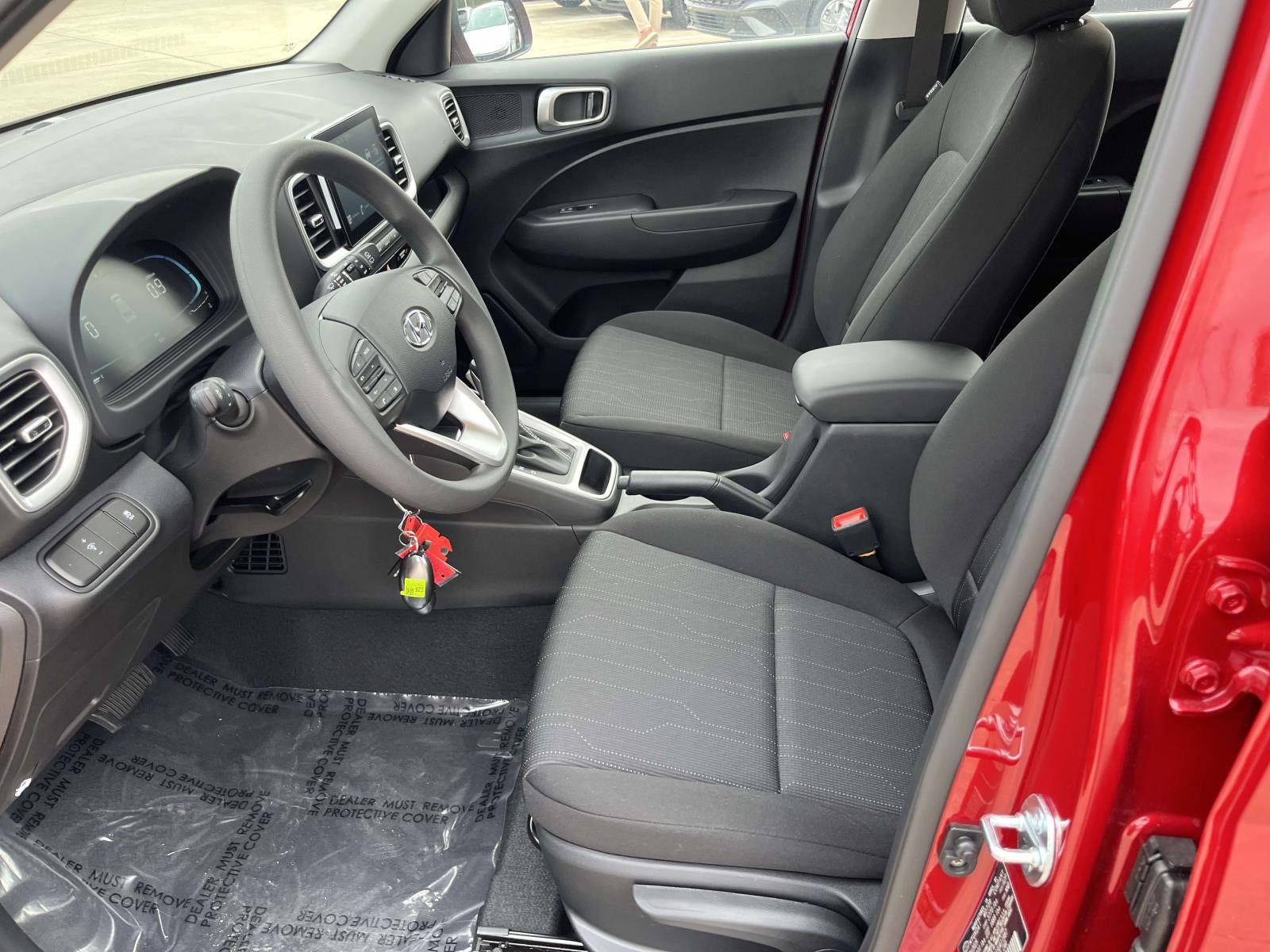 2025 Hyundai VENUE SE