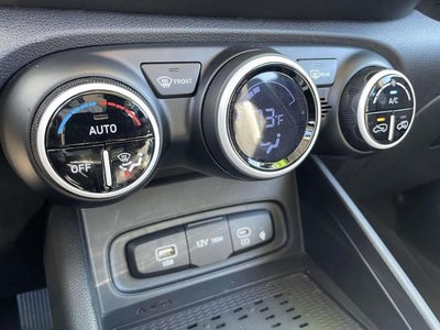 2025 Hyundai VENUE Limited IVT