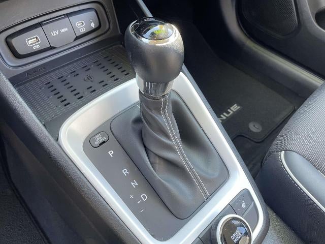 2025 Hyundai VENUE Limited IVT