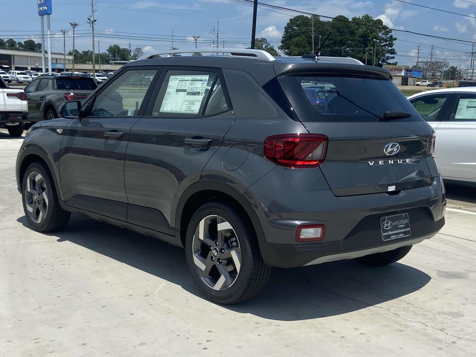 2025 Hyundai VENUE SEL
